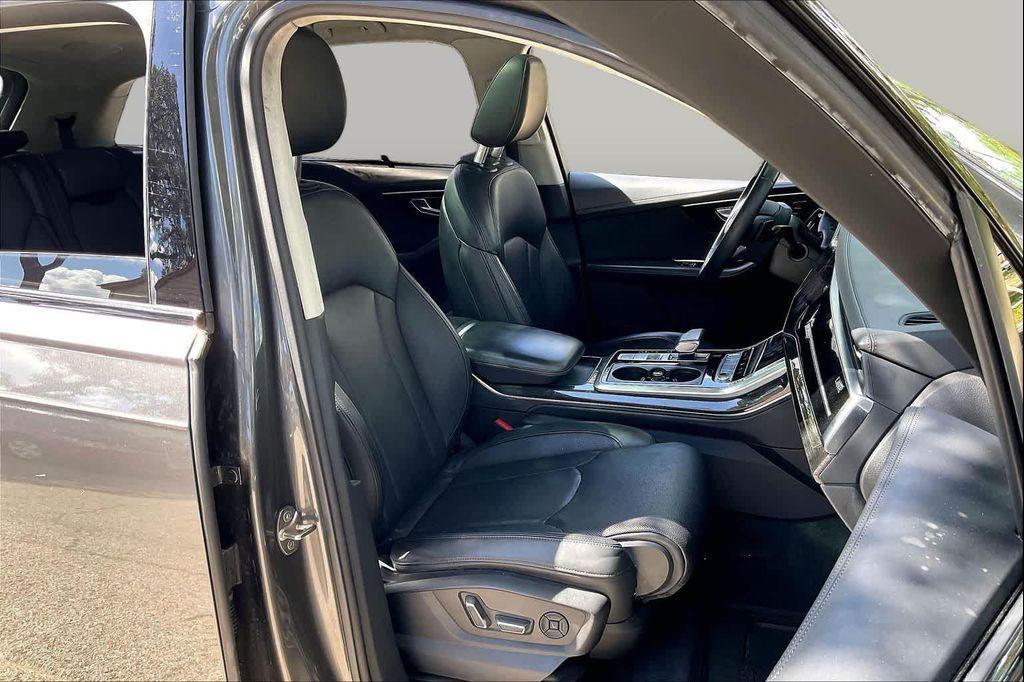 used 2020 Audi Q7 car, priced at $27,606