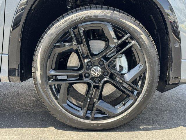 new 2026 Volkswagen Tiguan car, priced at $41,107
