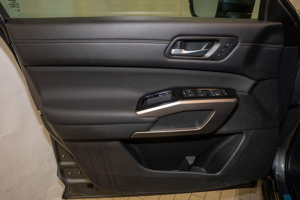 new 2025 Nissan Pathfinder car, priced at $49,830