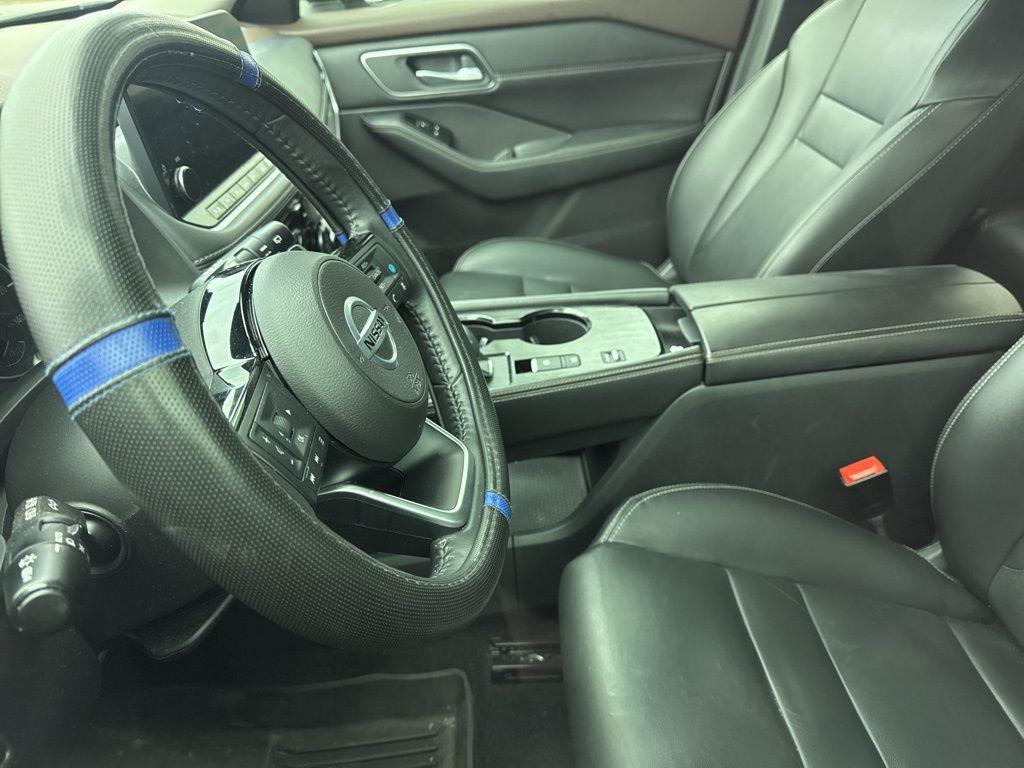 used 2021 Nissan Rogue car, priced at $21,462