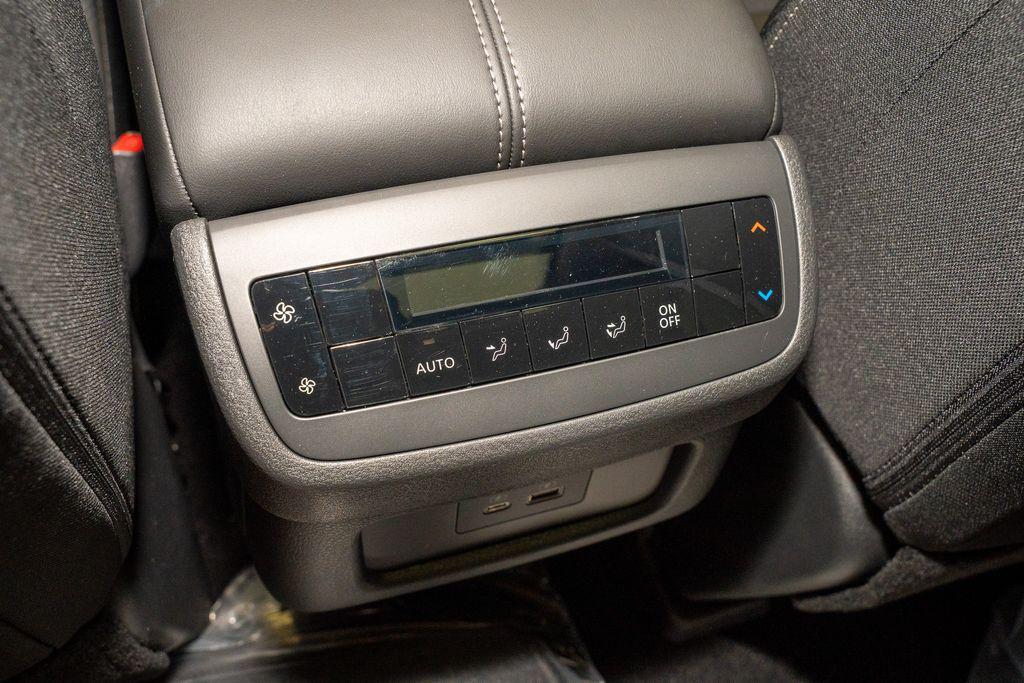 new 2025 Nissan Pathfinder car, priced at $38,890