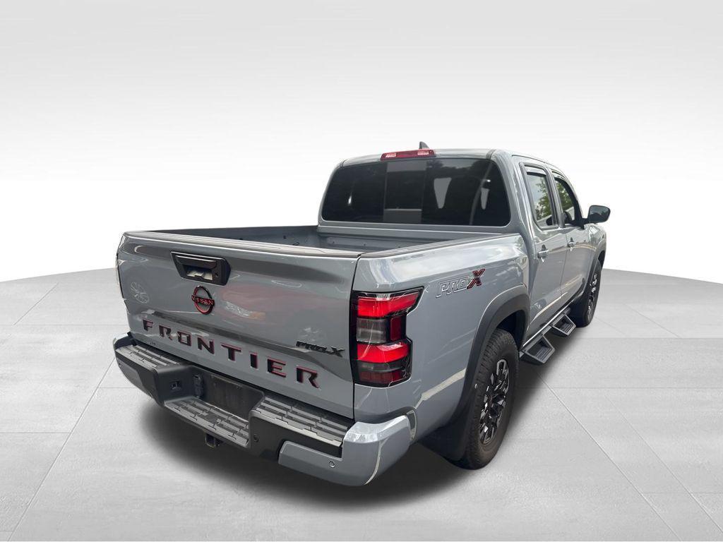 2024 Boulder Gray Pearl Nissan Frontier