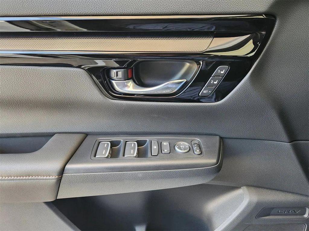 new 2026 Honda CR-V Hybrid car, priced at $41,136