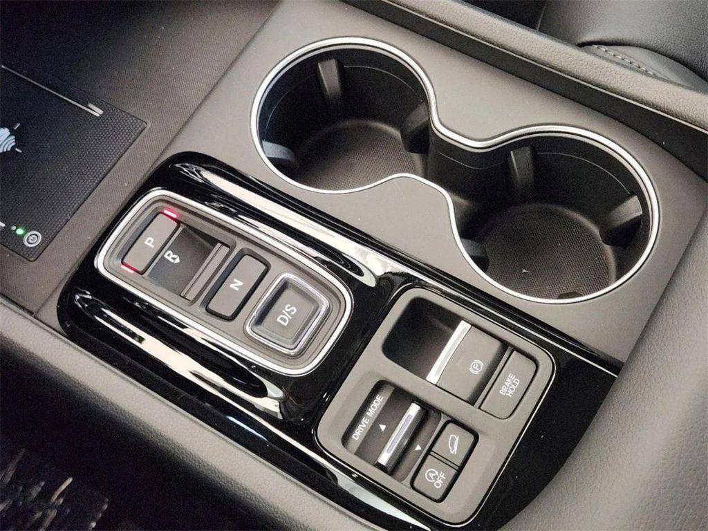 new 2025 Honda Pilot car, priced at $45,537