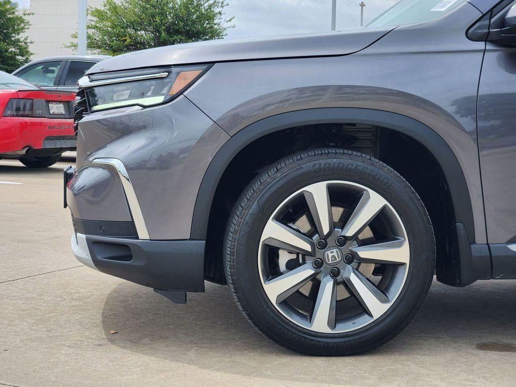 used 2024 Honda Pilot car, priced at $45,900