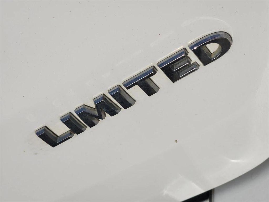 used 2020 Jeep Grand Cherokee car, priced at $16,200