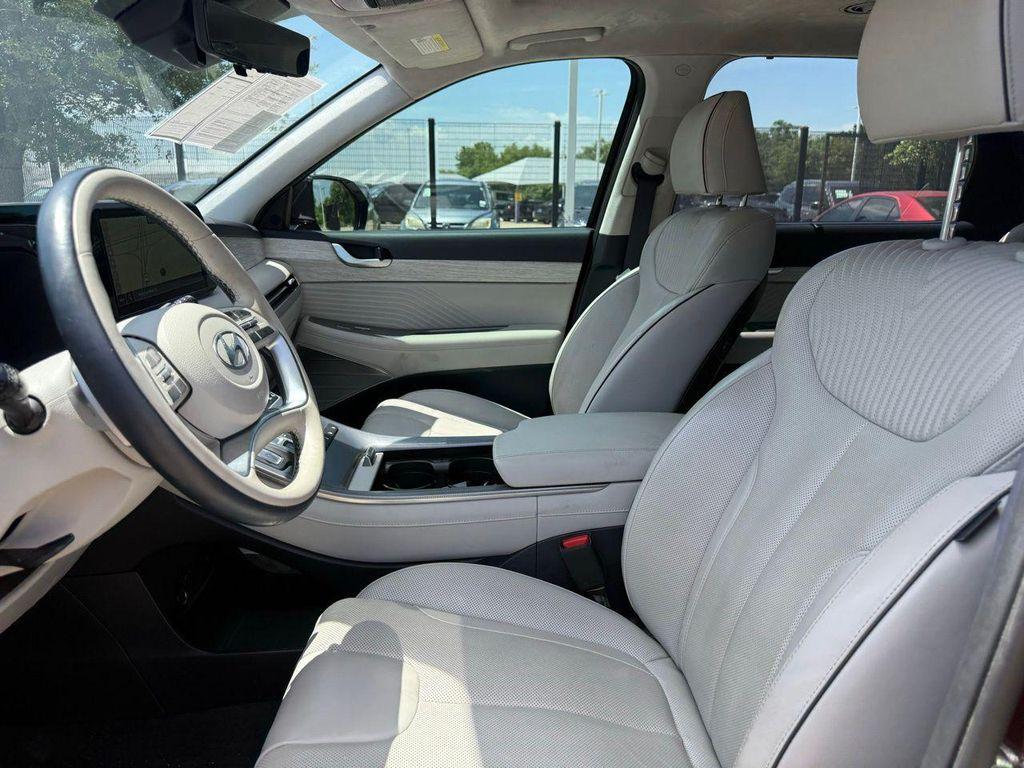used 2023 Hyundai Palisade car, priced at $35,700