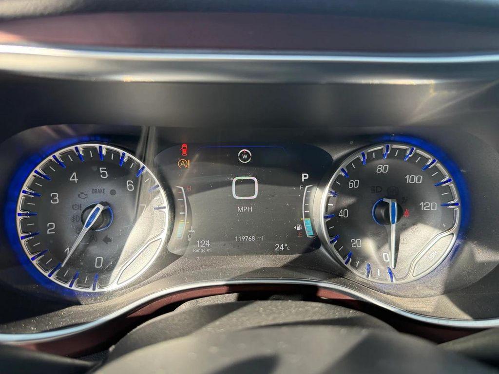 used 2017 Chrysler Pacifica car, priced at $11,100