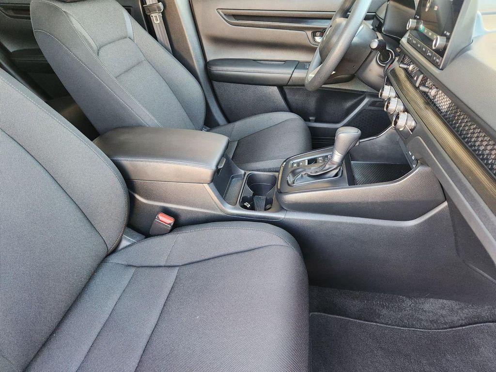 used 2025 Honda CR-V car, priced at $31,700