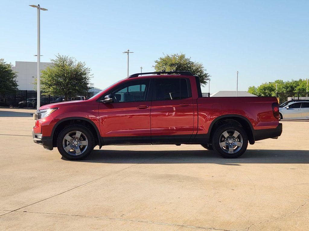 used 2025 Honda Ridgeline car, priced at $37,900