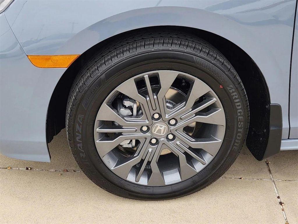 new 2026 Honda Odyssey car, priced at $46,059