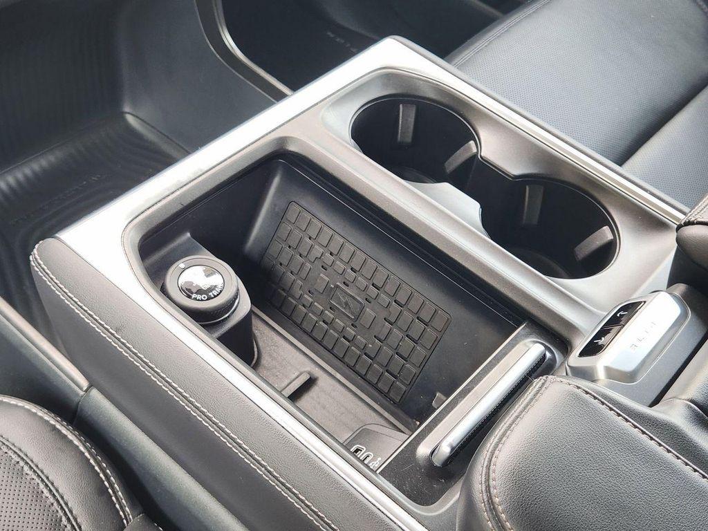 used 2025 Ford Expedition car, priced at $62,900