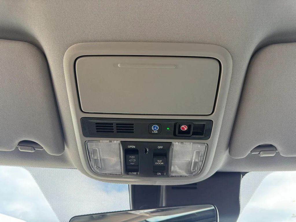 used 2022 Honda Pilot car, priced at $30,900