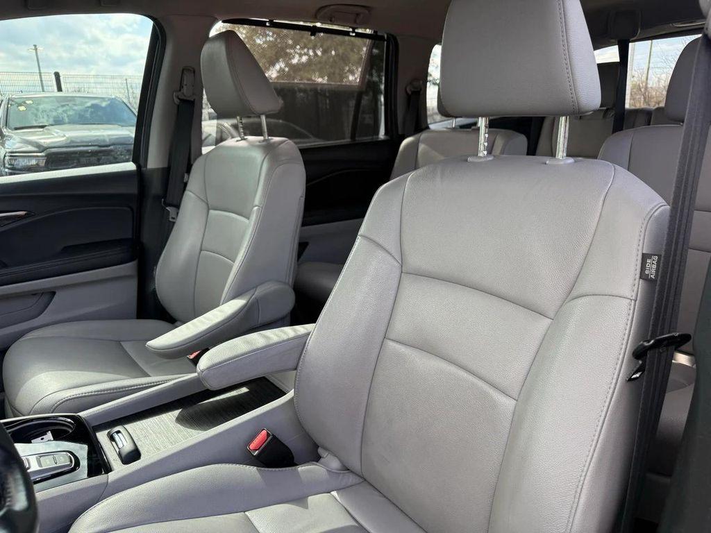 used 2022 Honda Pilot car, priced at $30,900