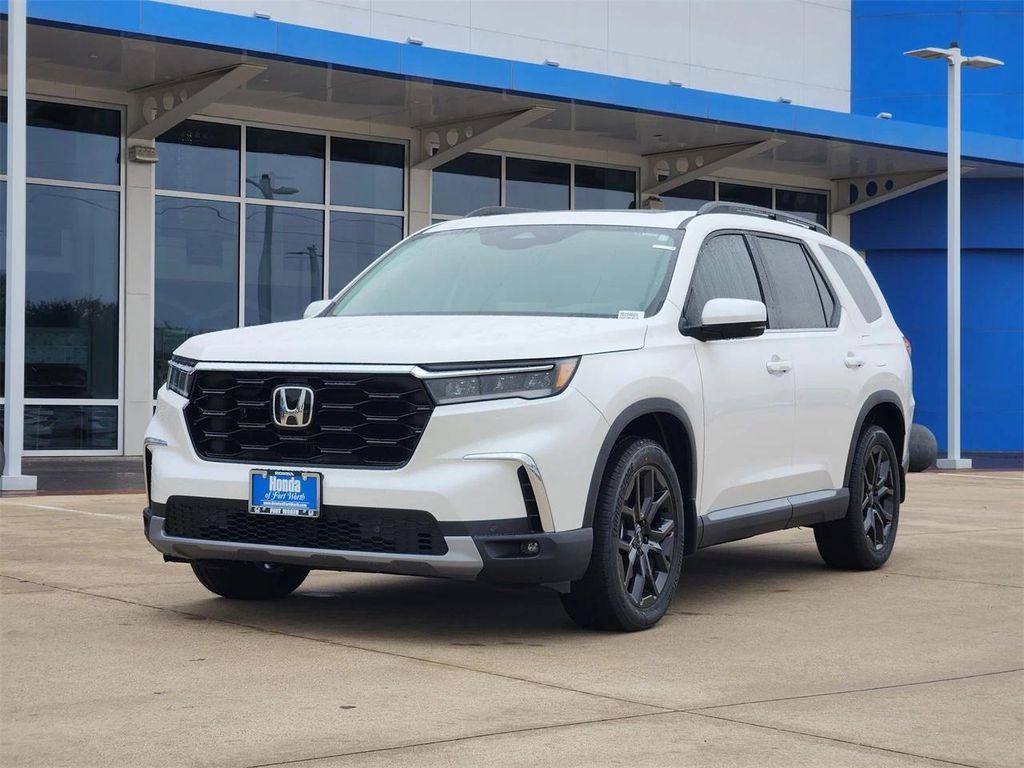 new 2025 Honda Pilot car, priced at $49,365