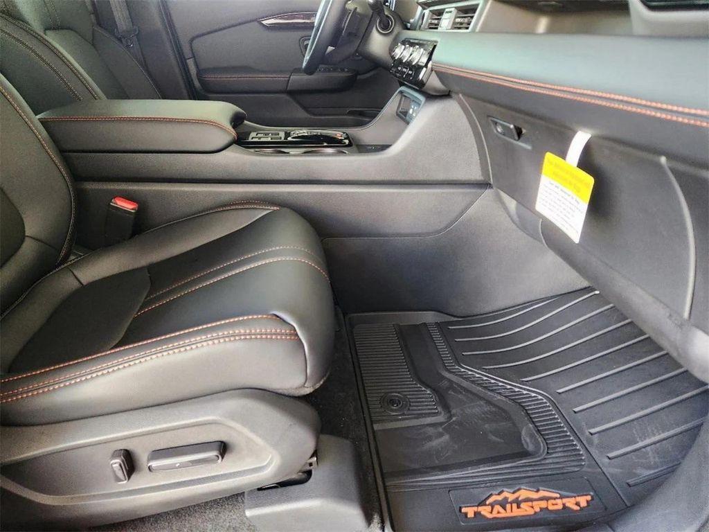 new 2025 Honda Pilot car, priced at $48,032