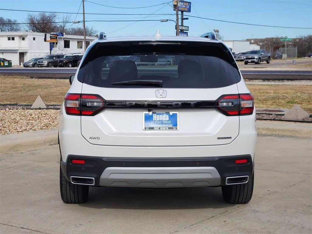 used 2025 Honda Pilot car, priced at $44,300