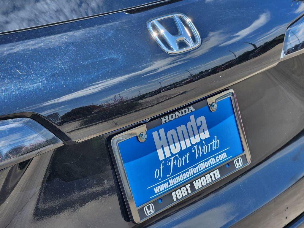 used 2025 Honda HR-V car, priced at $27,900