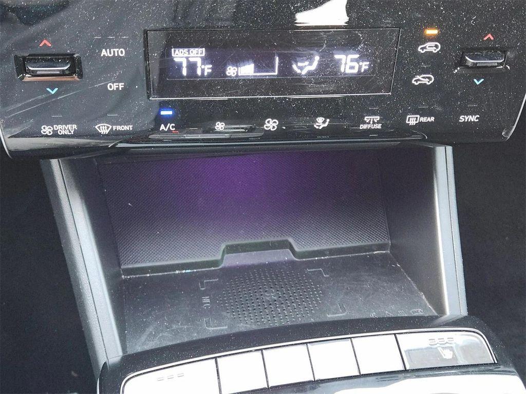 used 2022 Hyundai TUCSON Hybrid car, priced at $18,900