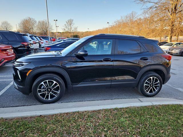 used 2025 Chevrolet TrailBlazer car, priced at $20,613