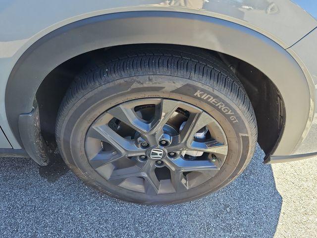 used 2025 Honda HR-V car, priced at $27,318