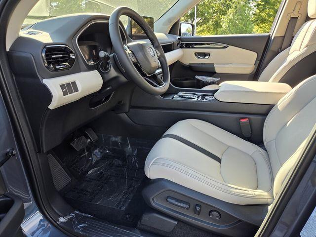 new 2026 Honda Pilot car, priced at $47,988