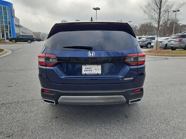 used 2025 Honda Pilot car, priced at $39,490