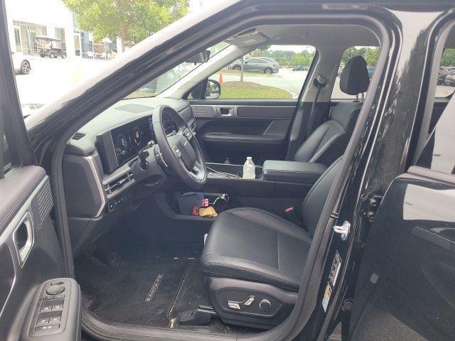 used 2025 Hyundai Santa Fe car, priced at $32,546