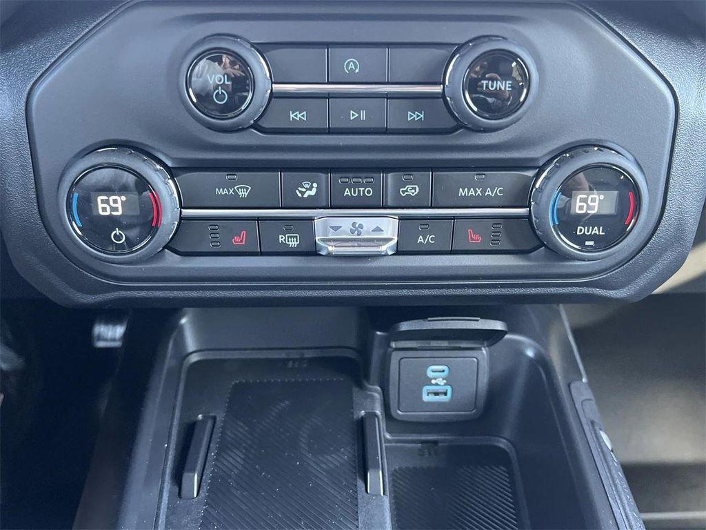 new 2025 Ford Bronco car, priced at $44,155