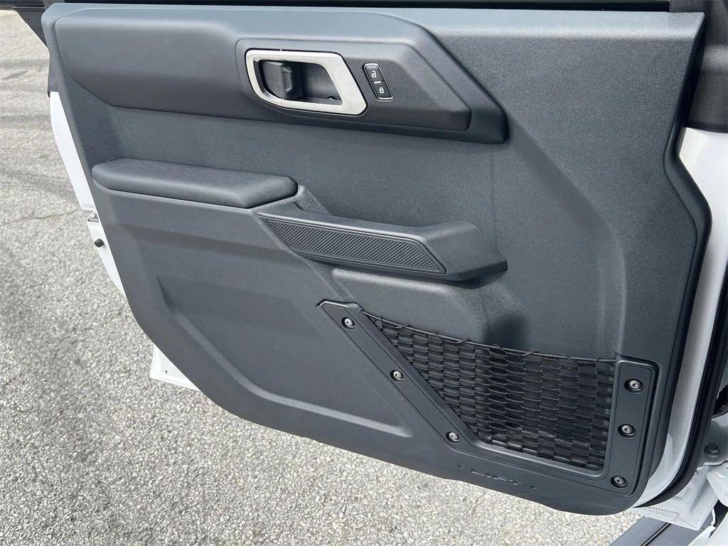 new 2025 Ford Bronco car, priced at $59,178