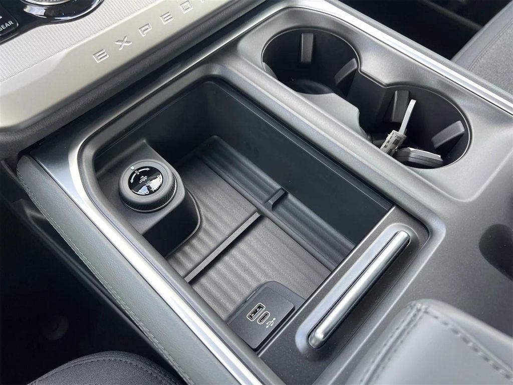 new 2026 Ford Expedition Max car, priced at $70,095