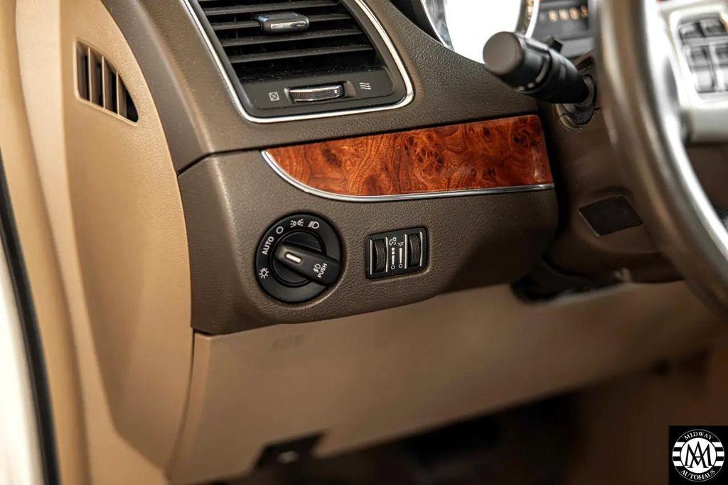 used 2015 Chrysler Town & Country car, priced at $5,995