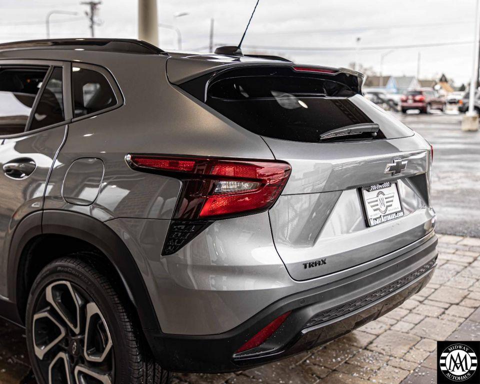 used 2025 Chevrolet Trax car, priced at $23,990