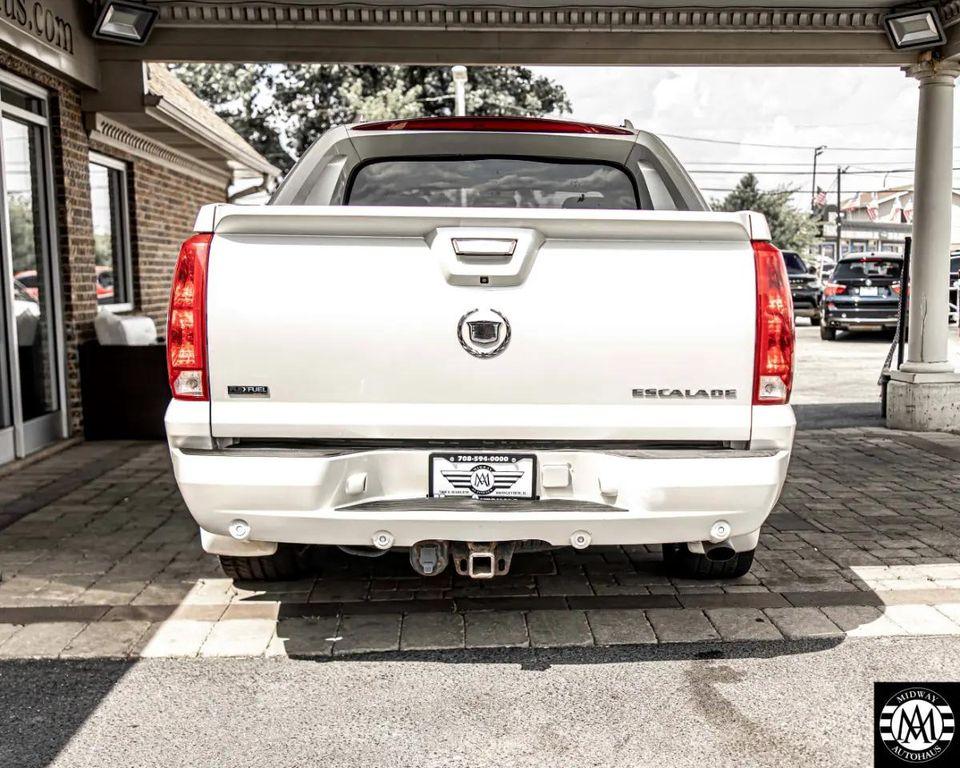 used 2010 Cadillac Escalade EXT car, priced at $13,495
