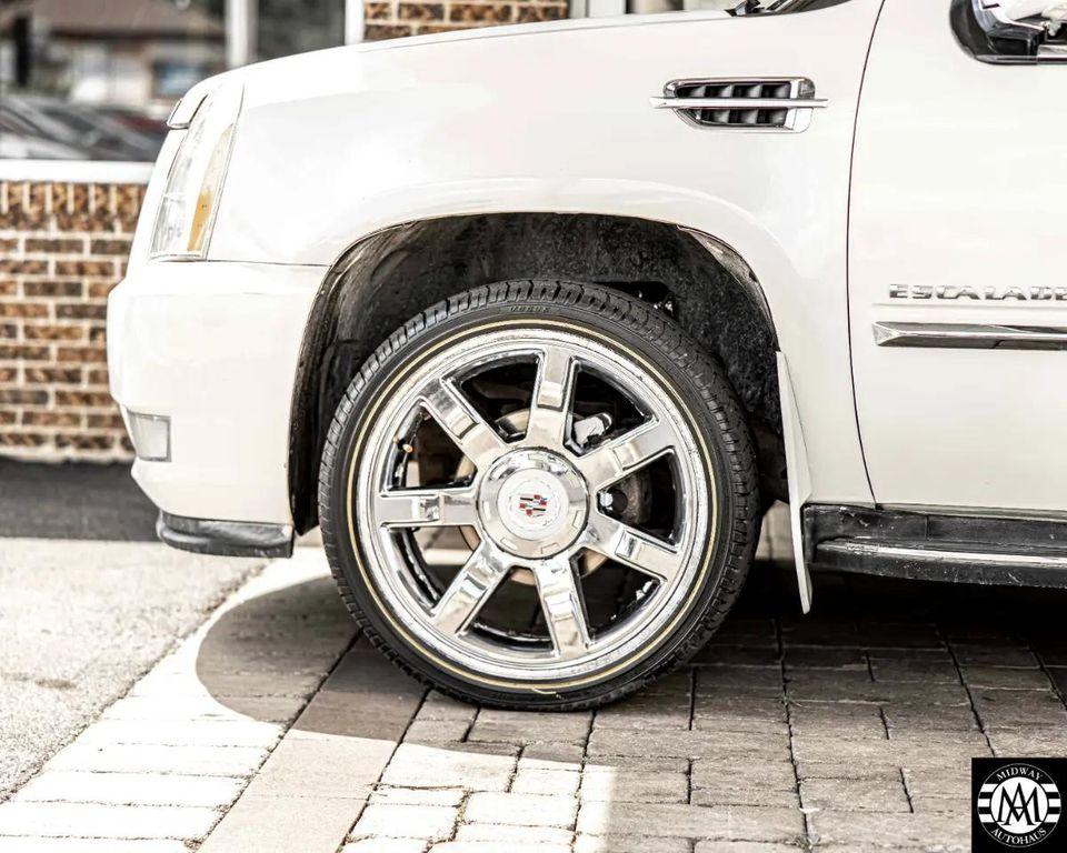 used 2010 Cadillac Escalade EXT car, priced at $13,495