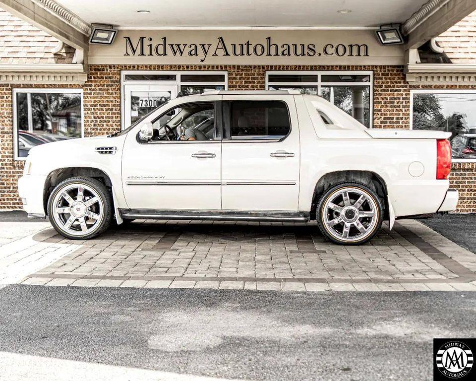 used 2010 Cadillac Escalade EXT car, priced at $13,495