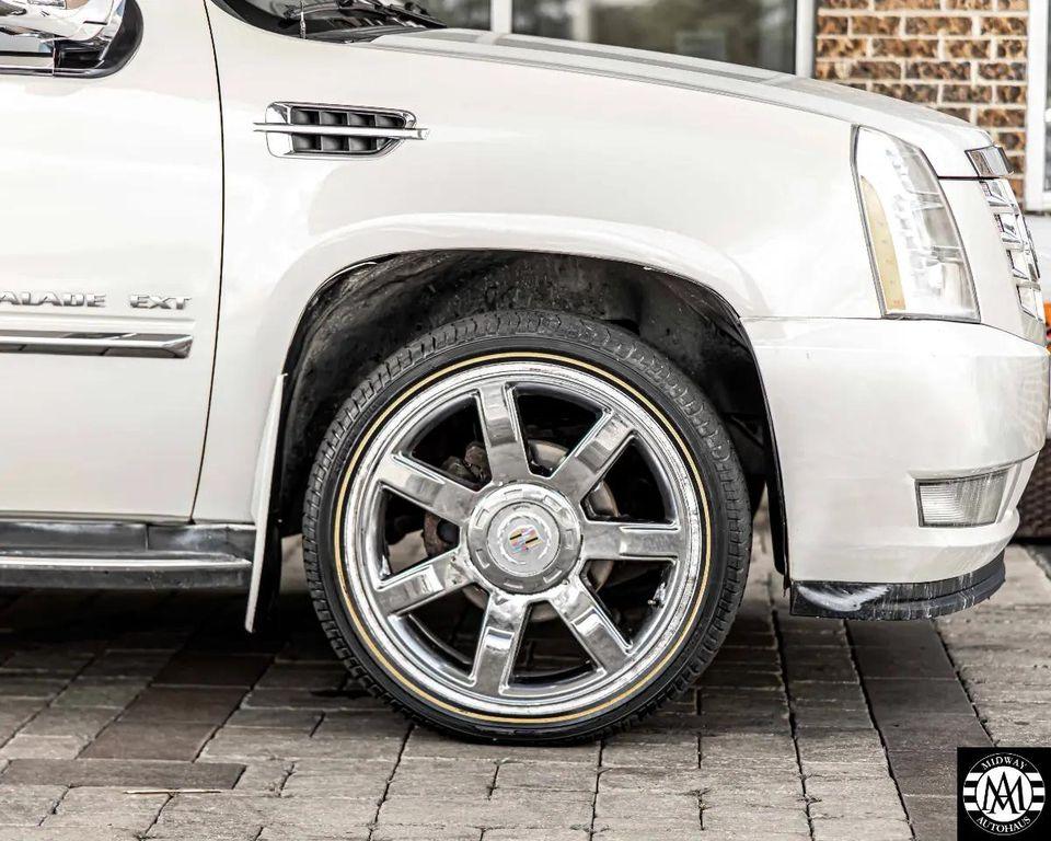 used 2010 Cadillac Escalade EXT car, priced at $13,495