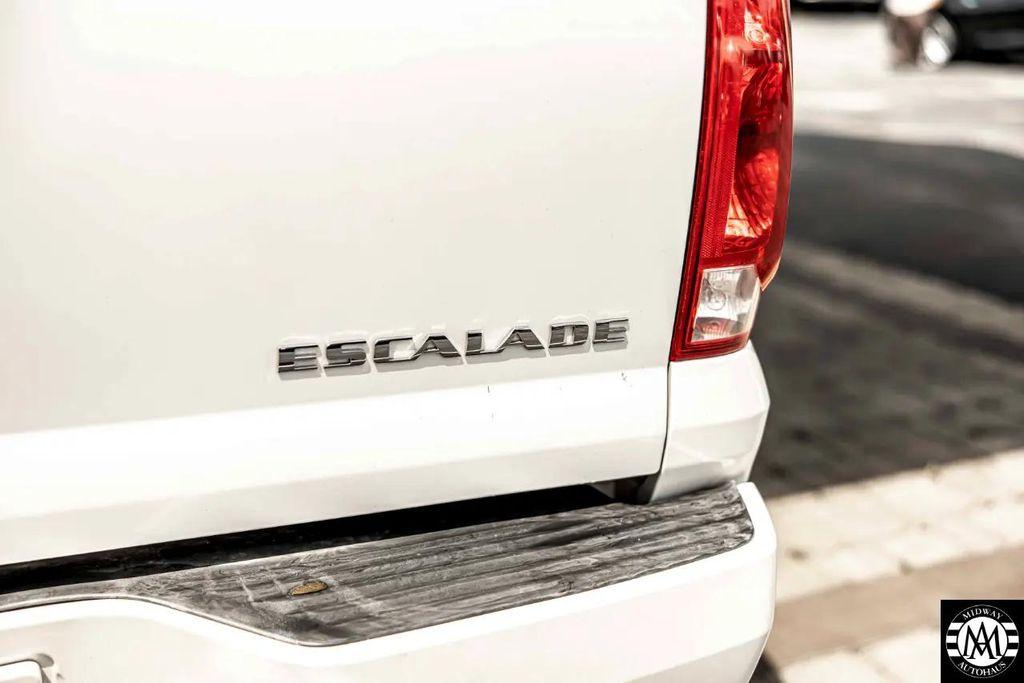used 2010 Cadillac Escalade EXT car, priced at $13,495