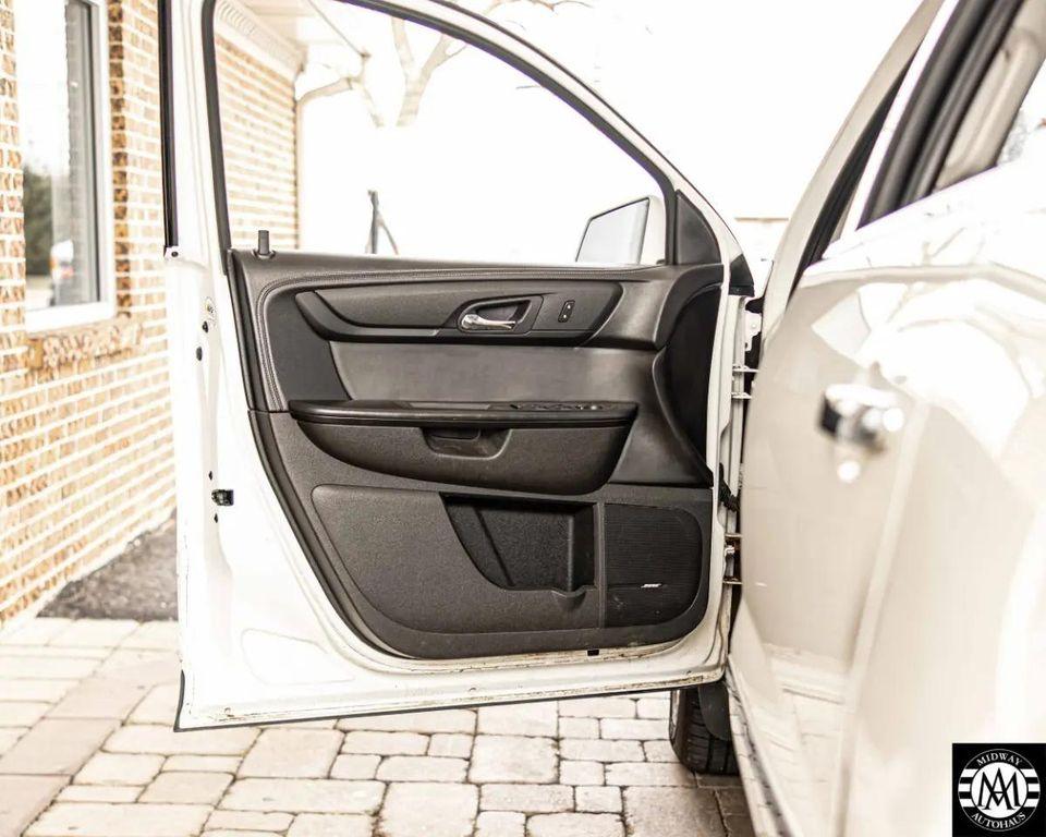 used 2013 Chevrolet Traverse car