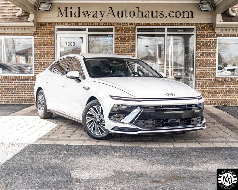 used 2025 Hyundai Sonata Hybrid car, priced at $27,495