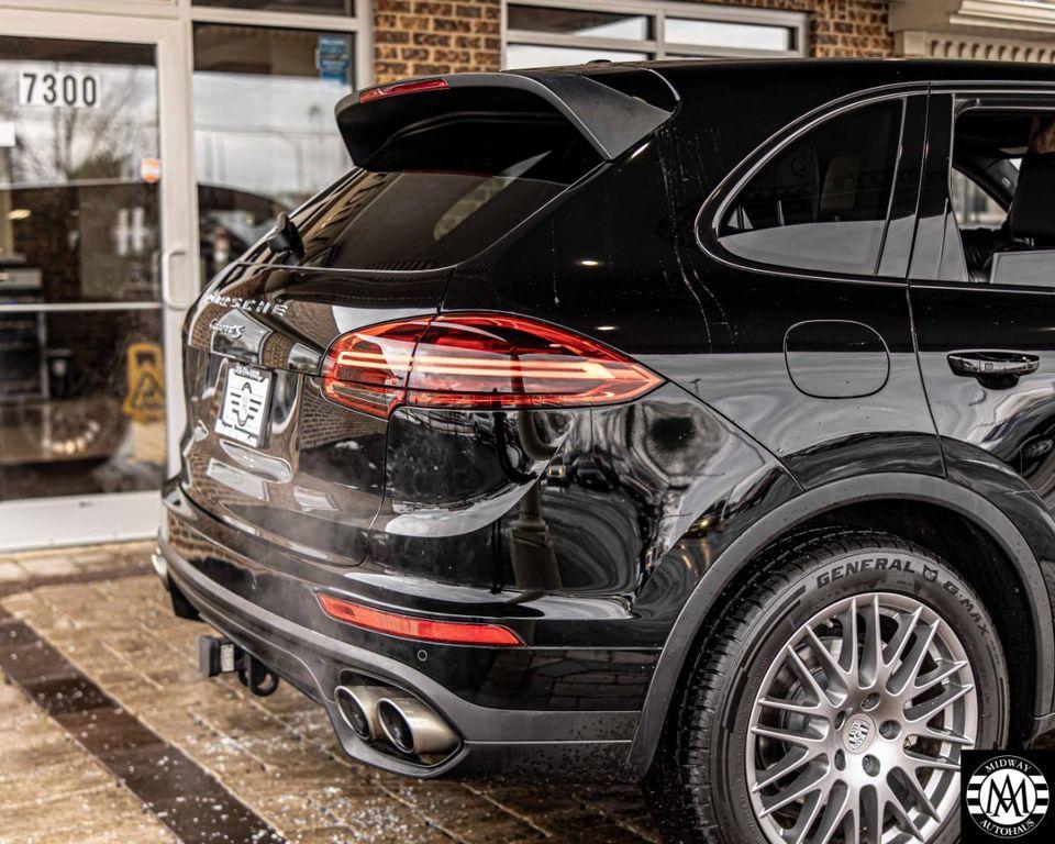 used 2018 Porsche Cayenne car, priced at $17,995