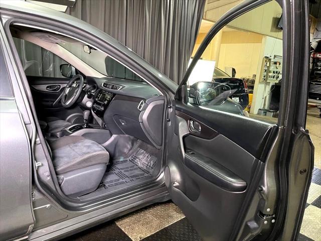 used 2015 Nissan Rogue car, priced at $12,994