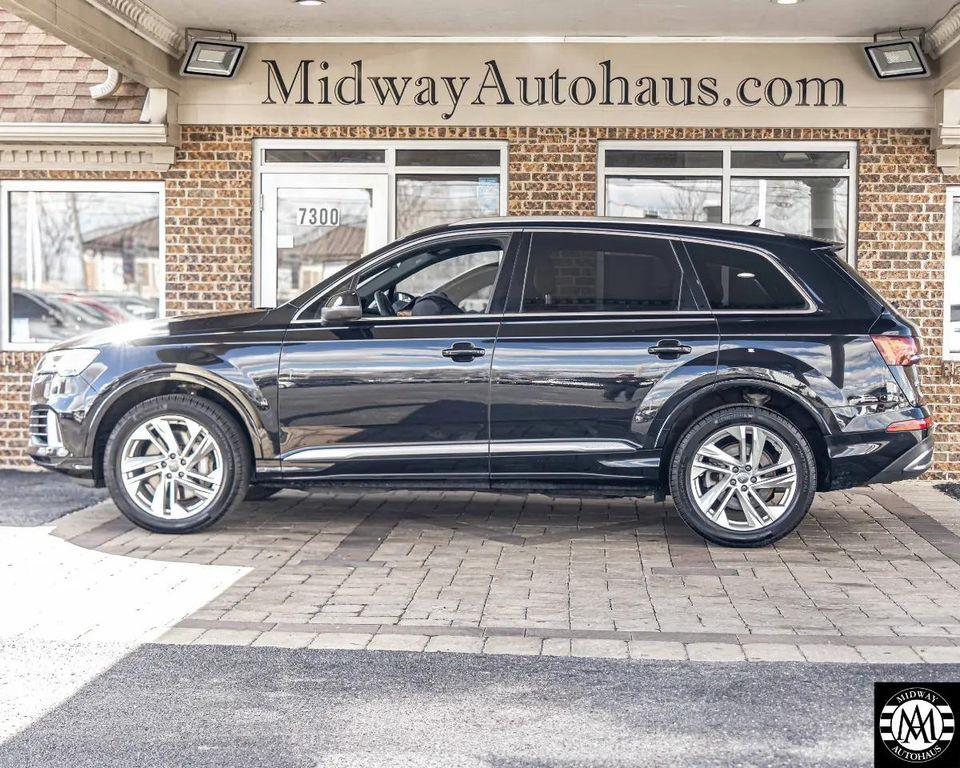 used 2020 Audi Q7 car, priced at $27,995