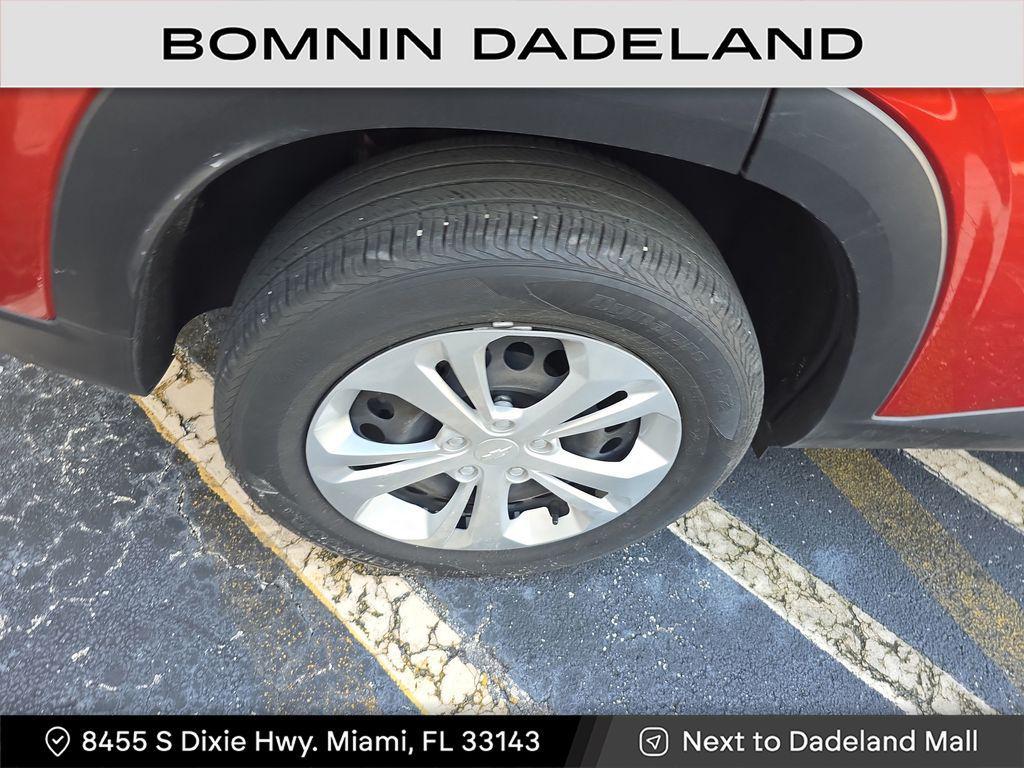 used 2024 Chevrolet Trax car, priced at $15,990