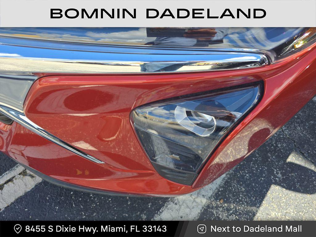 used 2024 Chevrolet Trax car, priced at $15,990