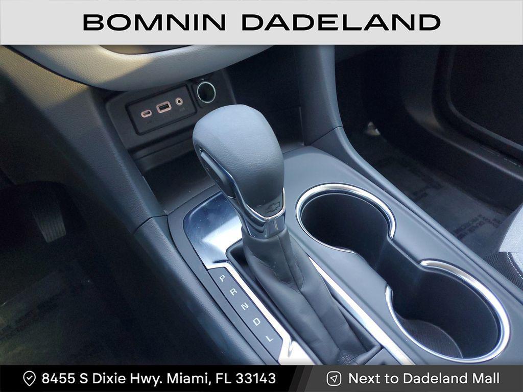 used 2024 Chevrolet Equinox car, priced at $15,990