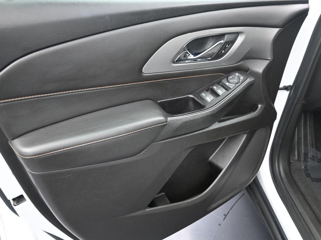 used 2019 Chevrolet Traverse car, priced at $12,490