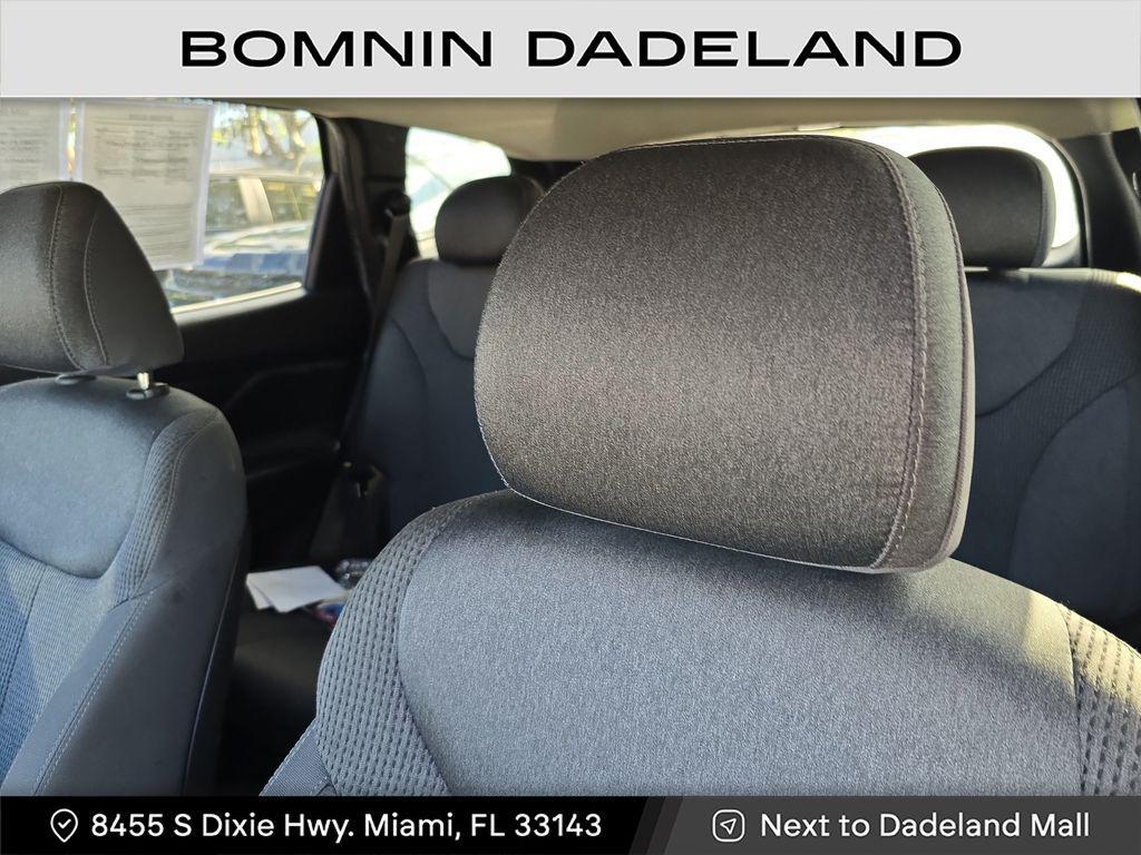 used 2022 Hyundai Santa Fe car, priced at $16,490