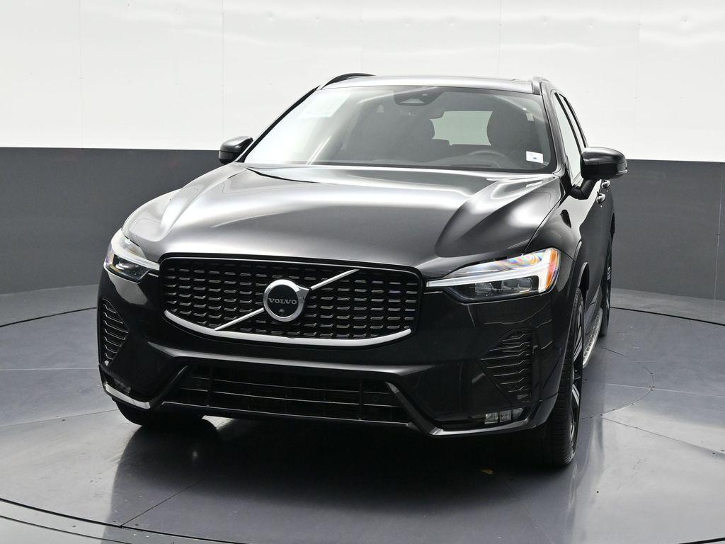 used 2022 Volvo XC60 car, priced at $32,990