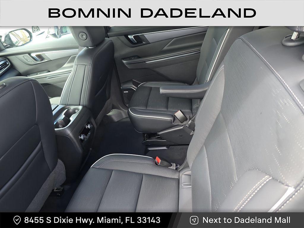 used 2025 Buick Enclave car, priced at $34,990